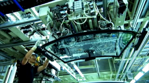 人と協働するウィンドウ搭載支援ロボット